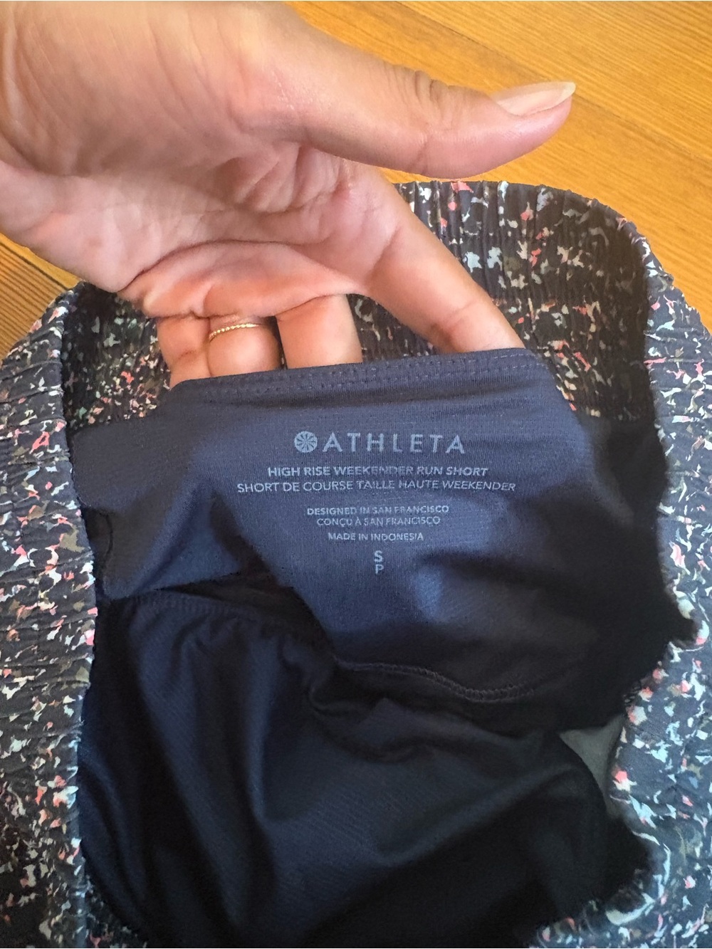 Athleta Weekender High Rise 3" Run Short in Misha Camo Navy - Picture 3 of 3